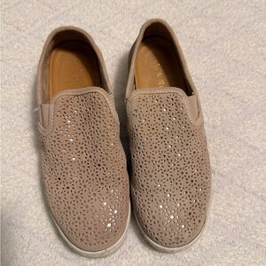 Jack Rogers Pink Punch-Out Suede Ronnie Slip On Sneaker Flats Shoe Size 7